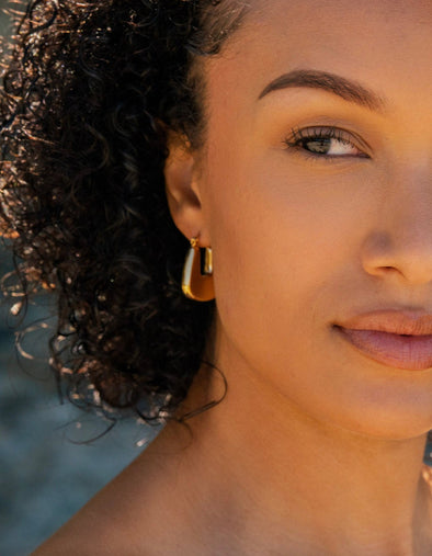 Lucia Hoops