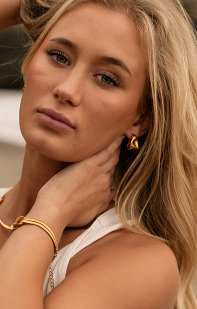 Leni Hoops