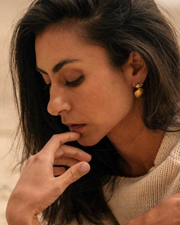 Vivienne Shell Studs