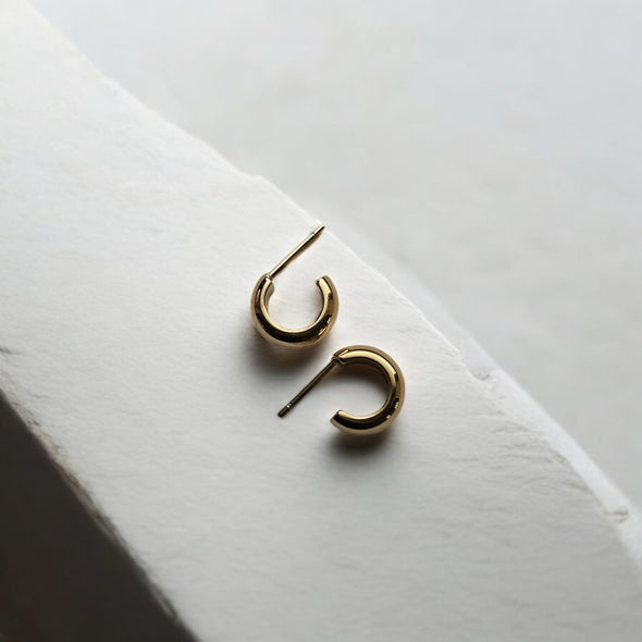 Claire Huggie Hoops