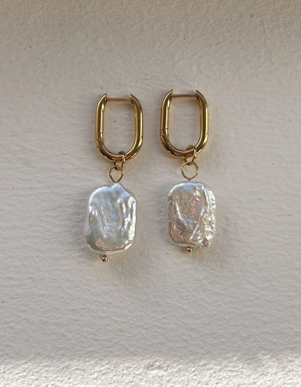 Lilo Pearl Drop Earrings
