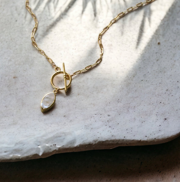Beatriz Pearl Toggle Necklace