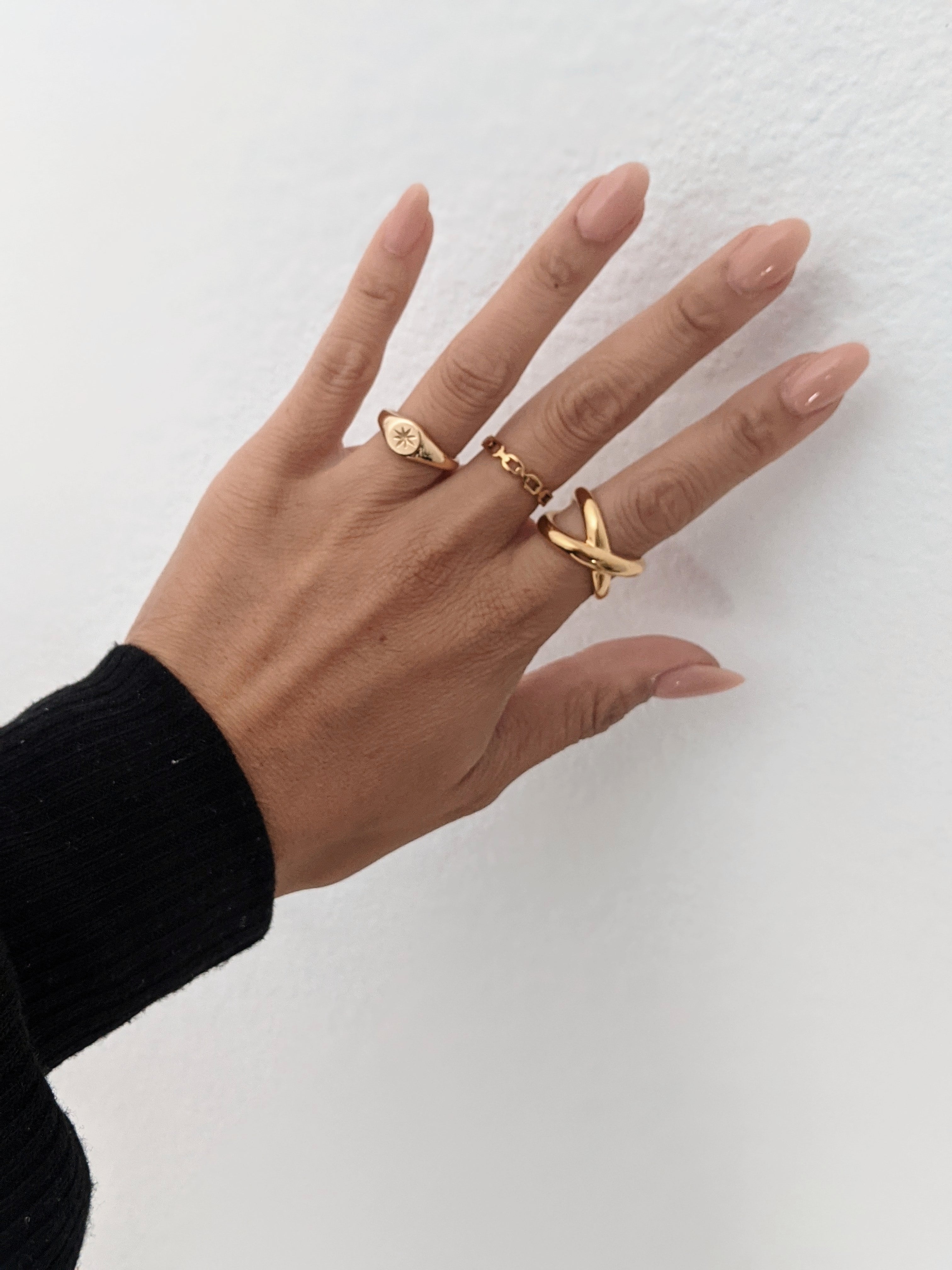 Mini Starlet Signet Ring – Boem Collection